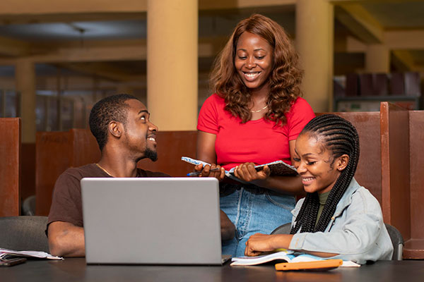 YIMGA: a school focused on employment, business and success